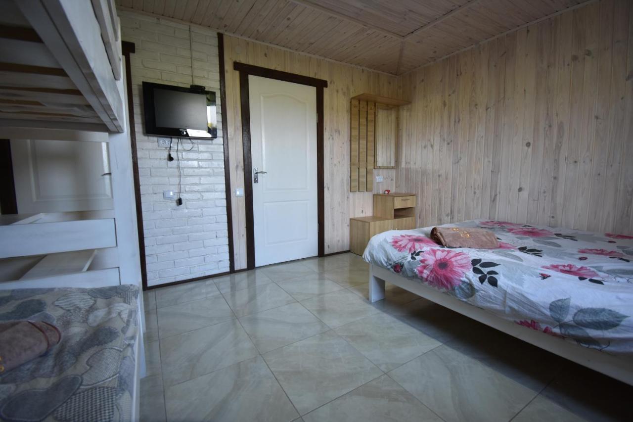 Маєток Мигдаль Hotel Svityaz' Exterior photo